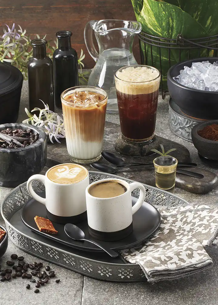 ES KOPI HITAM, ES KOPI LATTE, KOPI HITAM PANAS & KOPI LATTE PANAS di Amanaia